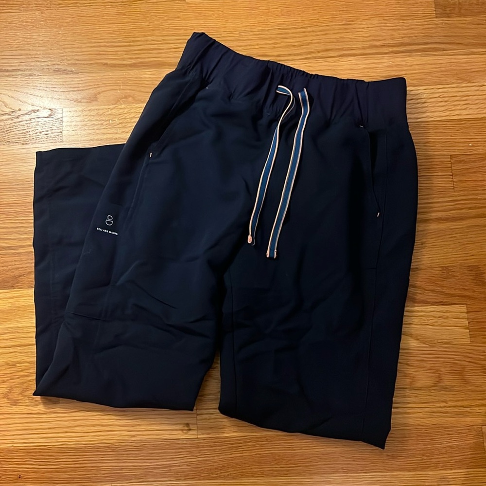 Dolan high waisted scrub pants size small petite/short